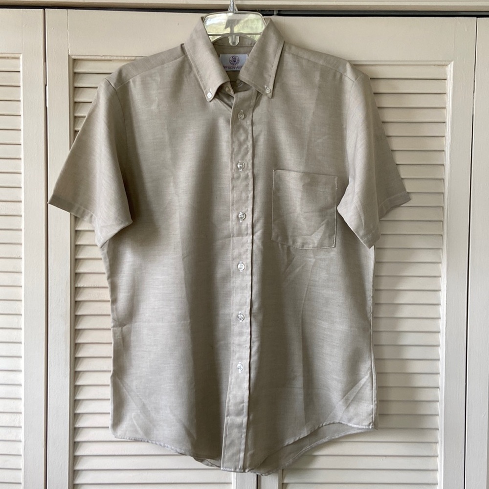 Men’s vintage tan shirt